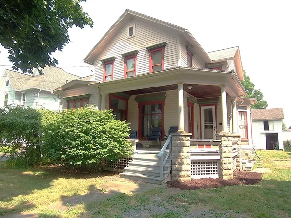 205 W Jackson St, Palmyra, NY 14522