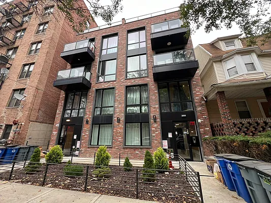 Rented by EXR | media 18