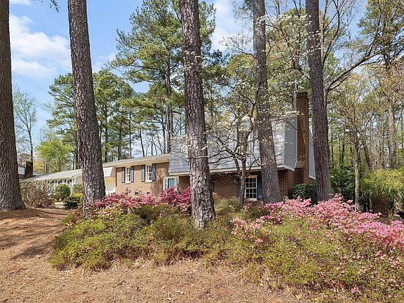 4th image of 1429 Falls Church Rd