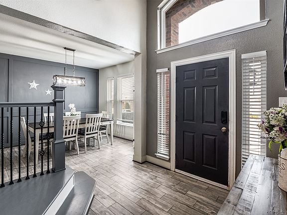 3rd image of 4541 Ridgepointe Dr