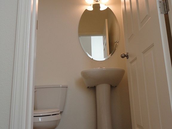 Guest Restroom