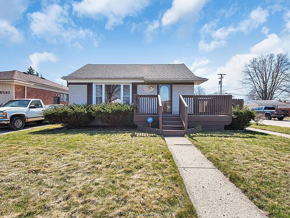 4th image of 28551 Alvin St