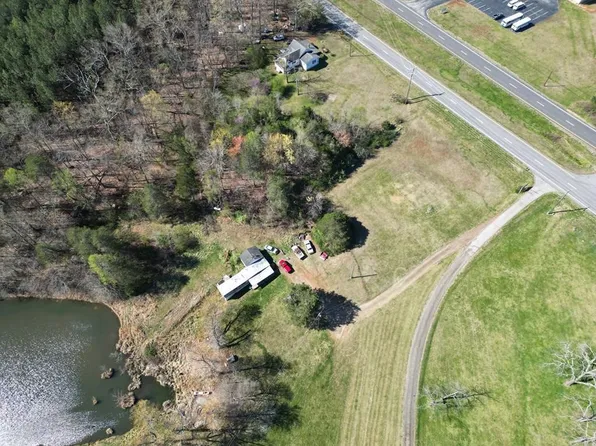 20832 Us Highway 29, Chatham, VA 24531