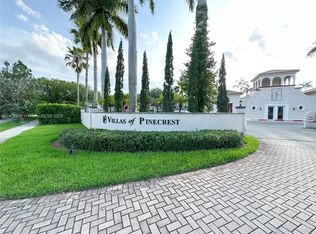 6713 N Kendall Dr APT 601, Pinecrest, FL 33156