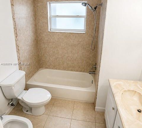 5th image of 5373 W 24th Ct #5373