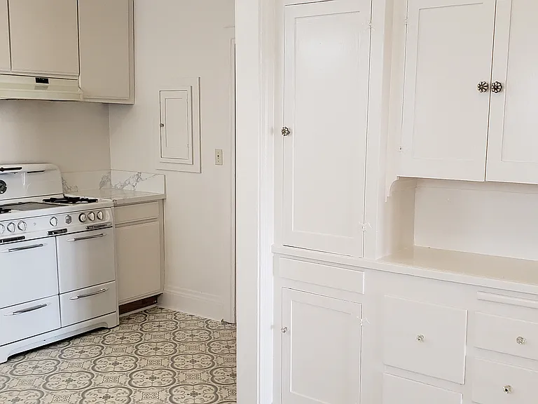 3435 E Ocean Blvd #A — Photo 8