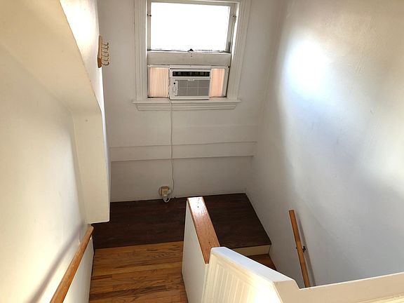 4th image of 245 N Sherman St #B
