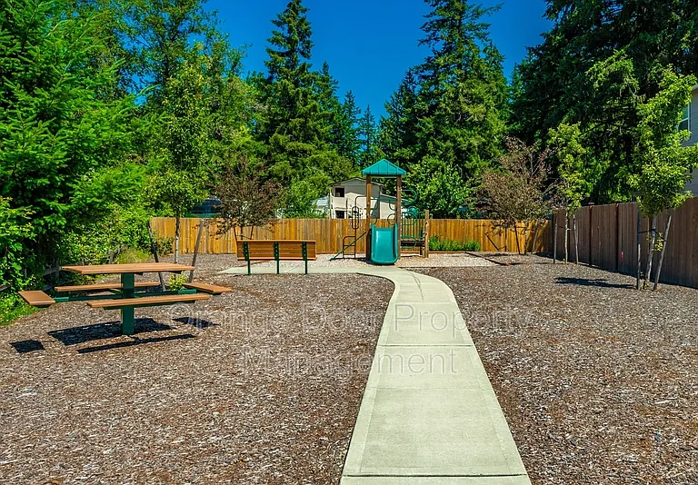5611 151st Street Ct E — Photo 48