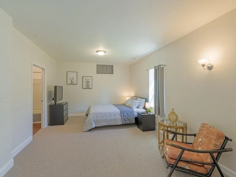 1825 Great Falls St #2 — Photo 25