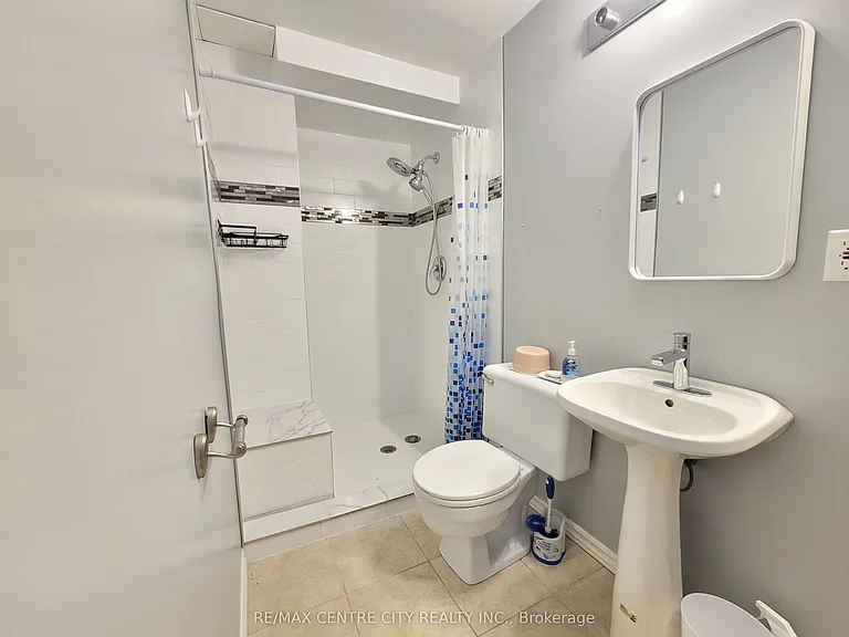 1247 Huron St — Photo 15