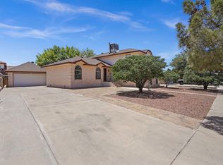 11404 Tom Ulozas Dr, El Paso, TX 79936