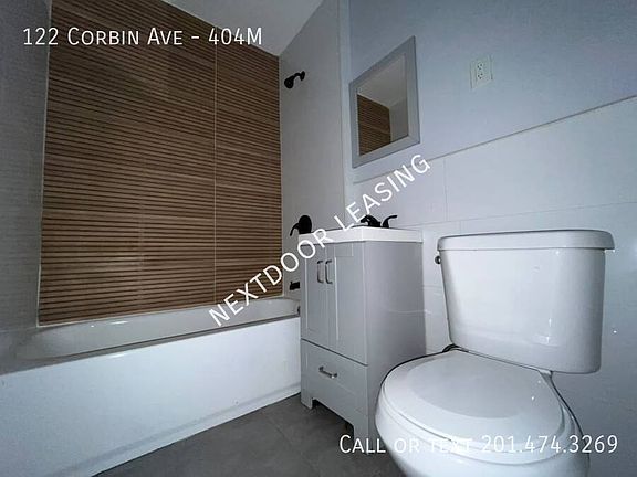 4th image of 122 Corbin Ave #404M