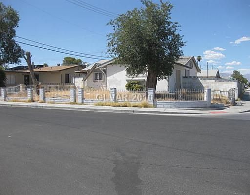 2nd image of 2013 Wendell Ave