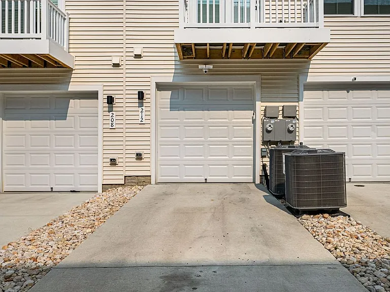 212 Matisse Pl — Photo 22