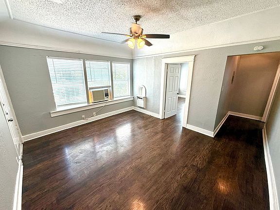 4th image of 1409 W Woodlawn Ave APT 1