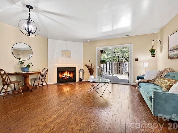 4th image of 16 Spears Ave APT 9