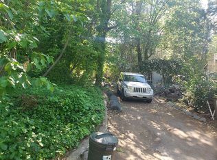 424 Forest Ln, Crestline, CA 92325