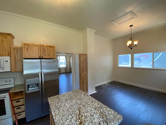 3rd image of 68 E Pioneer Ave
