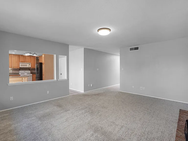 7553 Union St NE — Photo 15