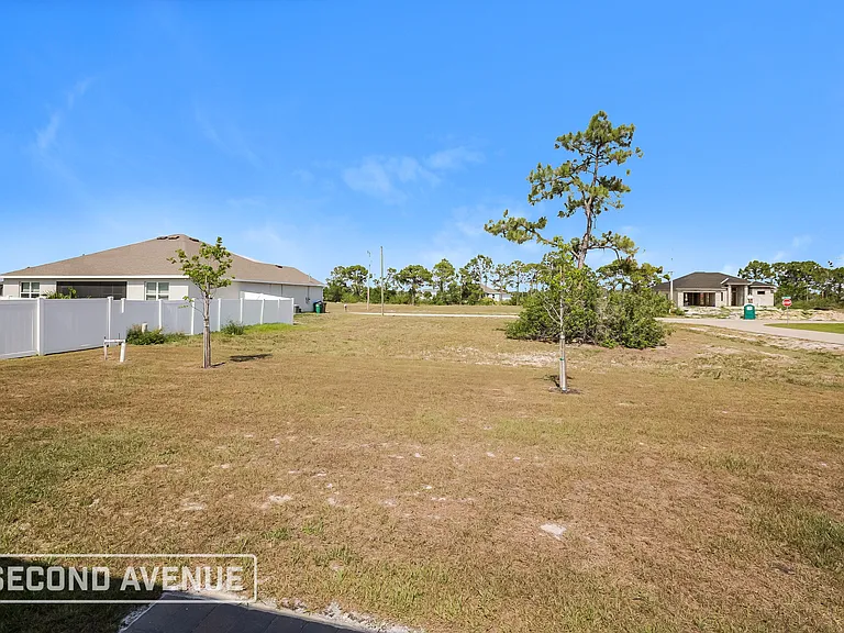 2721 NW 18th Pl — Photo 24