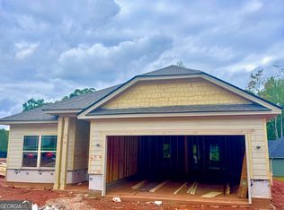 313 Magnolia Villas Dr, Cornelia, GA 30531