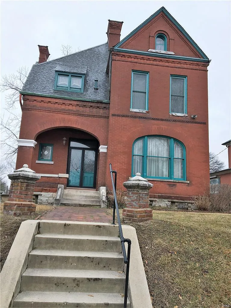 608 S Jackson St photo 1