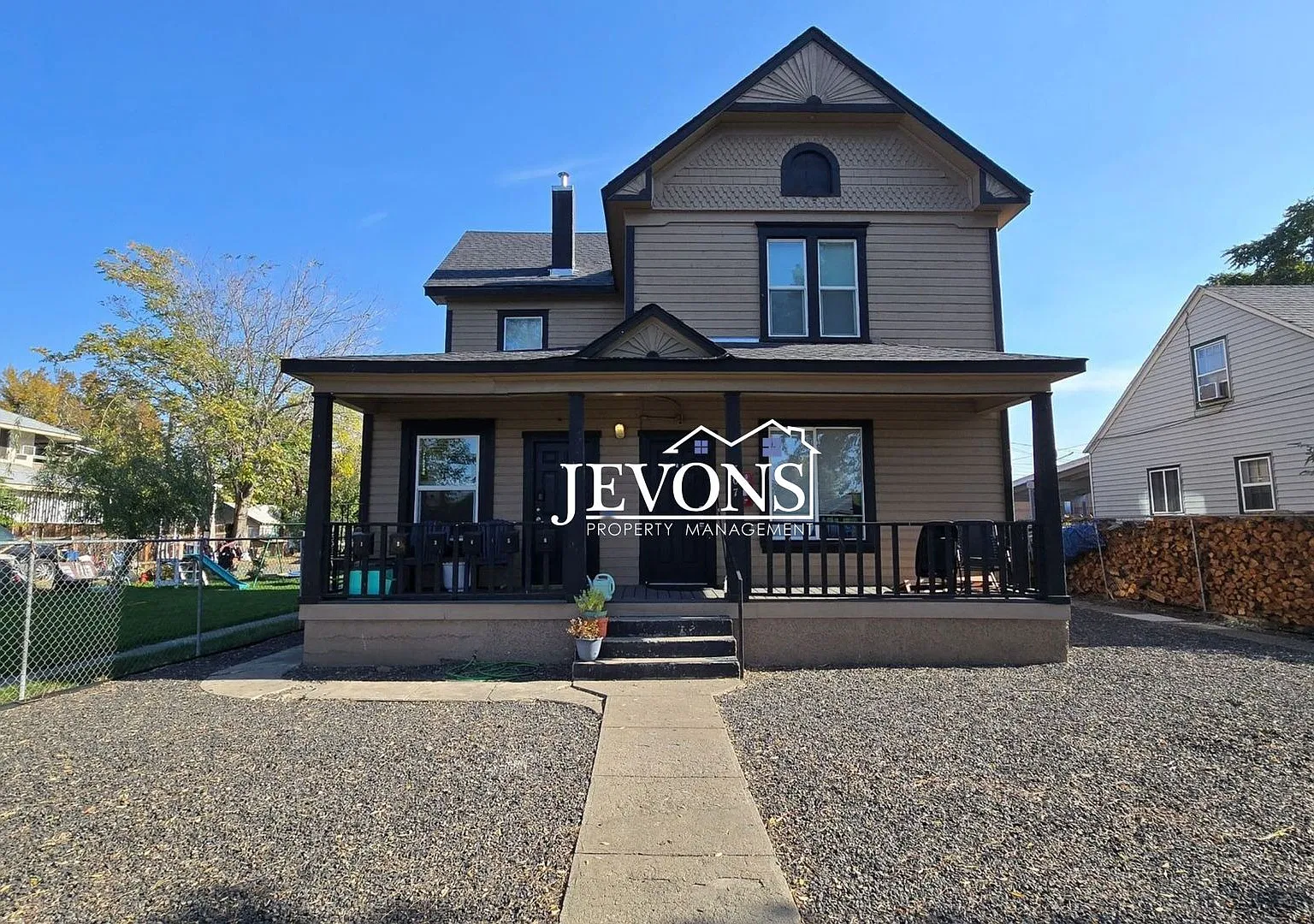 307 N 7th St Yakima, WA 98901 — Photo 2