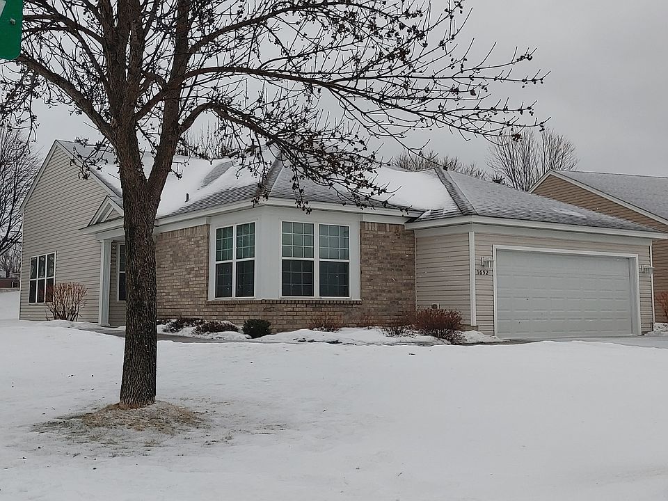 2nd image of 1652 Oakbrooke Way