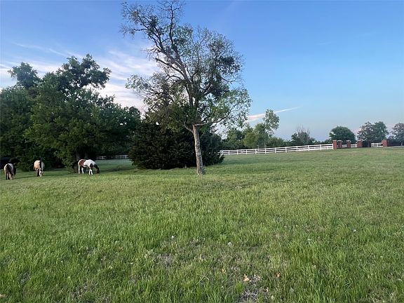 2nd image of English Rd