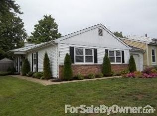 108 Chesapeake Dr, Newtown, PA 18940