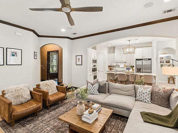 3rd image of 4713 Yucca Flats Trl
