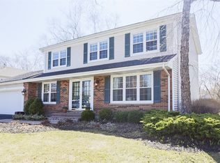 785 Pheasant Ridge Dr, Lake Zurich, IL 60047