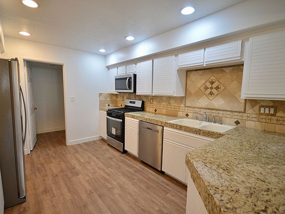 4th image of 8051 E Snowberry Ln