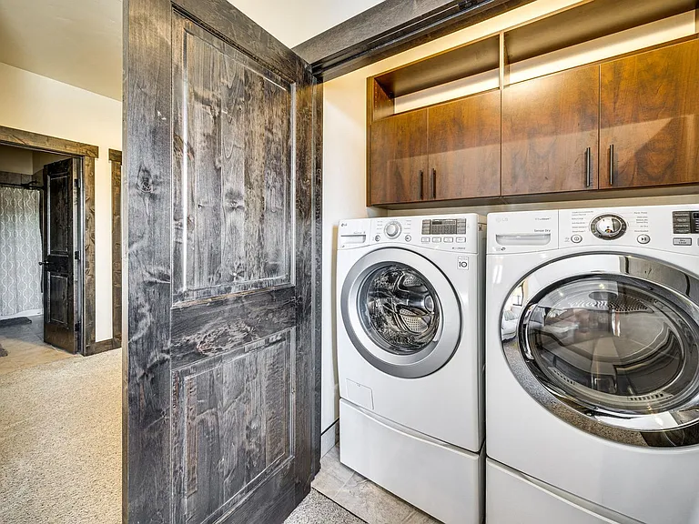 Laundry Room Cabinet