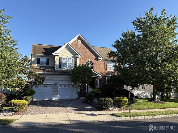2nd image of 3 Treetops Cir
