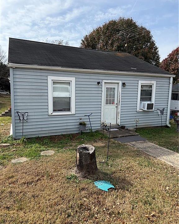 1st image of 163 Jackson Ave
