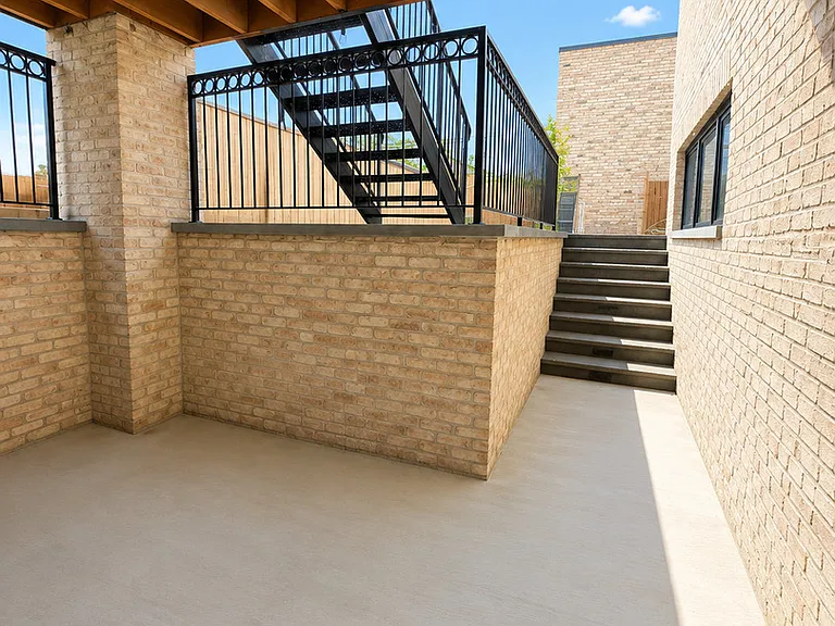 7338 W Clarence Ave — Photo 38