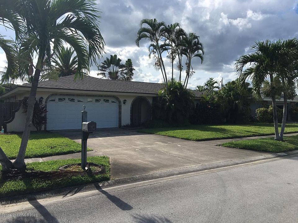 1st image of 788 Poinsetta Dr