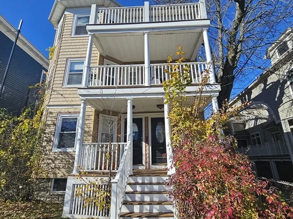 13 Roberts Rd, Cambridge, MA 02138