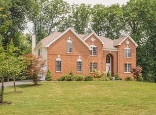 72 Creekside Rd, Hopewell Junction, NY 12533