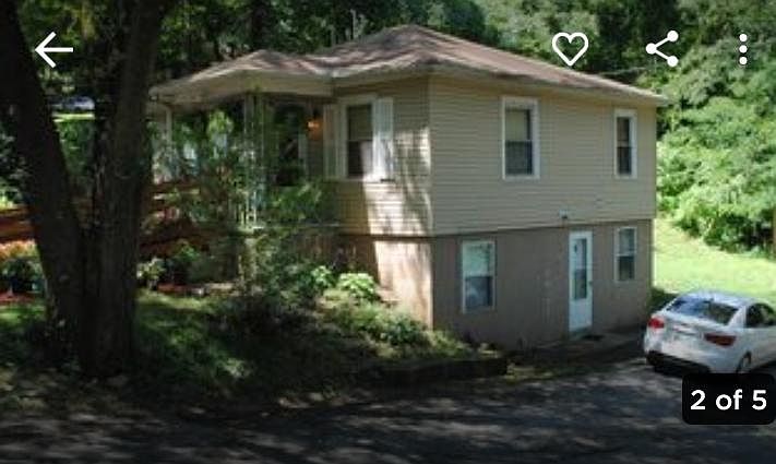 1st image of 426-428 Hickory Hill Dr