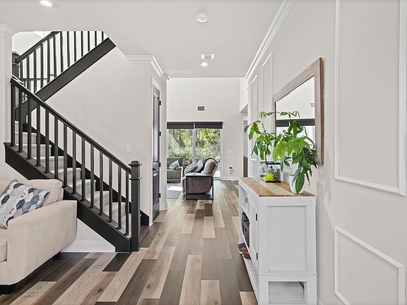 5th image of 684 SW Pennfield Terrace