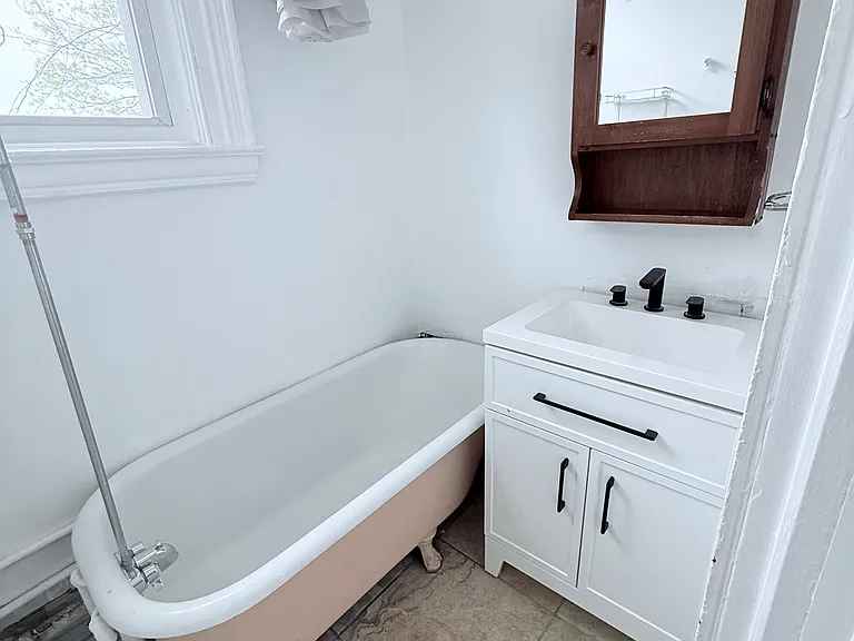 132 Chestnut St #6 — Photo 7