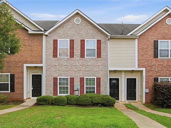 2nd image of 8642 Thomas Ln
