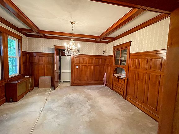 4th image of 8 Bostonia Ave Floor 2