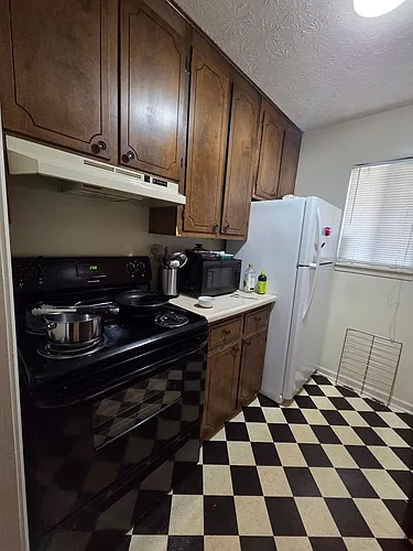 297 Peabody St #9 Photo 1