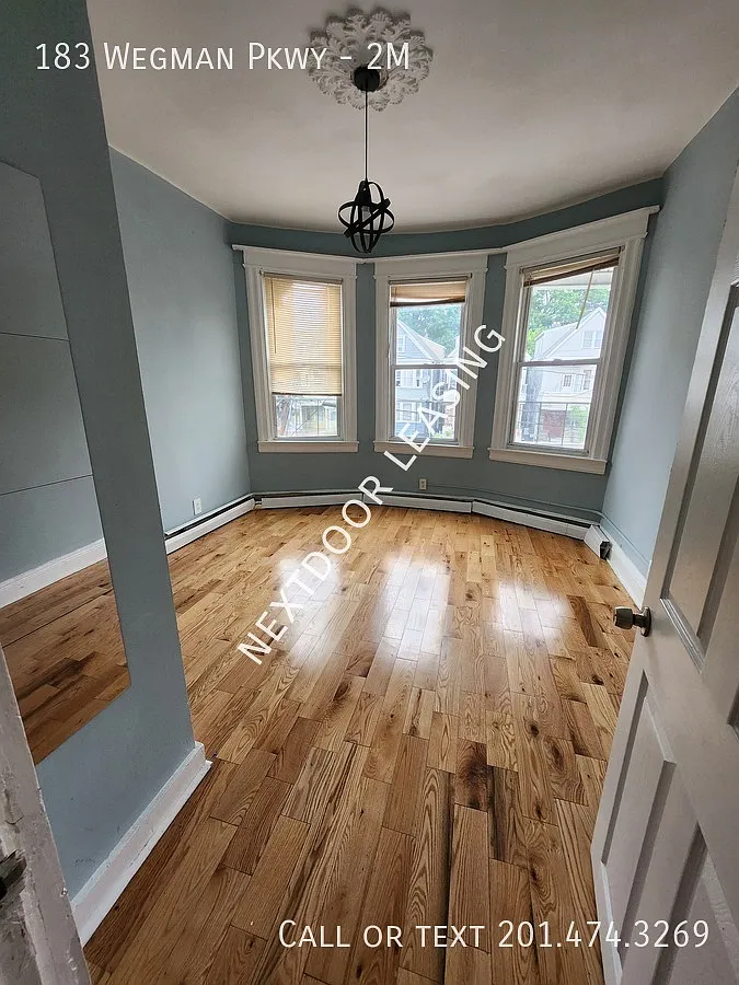 183 Wegman Pkwy — Photo 4
