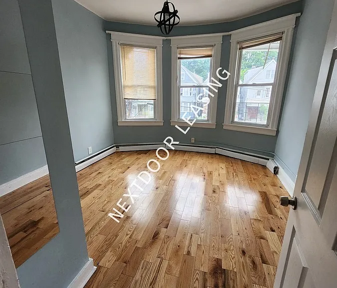 183 Wegman Pkwy #2M — Photo 4