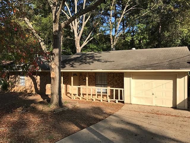 1st image of 1111 Rolling Hills Dr