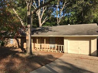 1111 Rolling Hills Dr, Longview, TX 75604